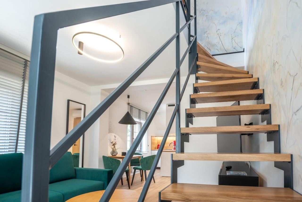 Woody - Smart Luxury Apartment *
